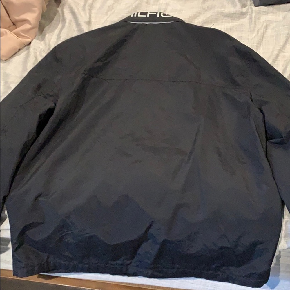 Rain jacket - Picture 3 of 3